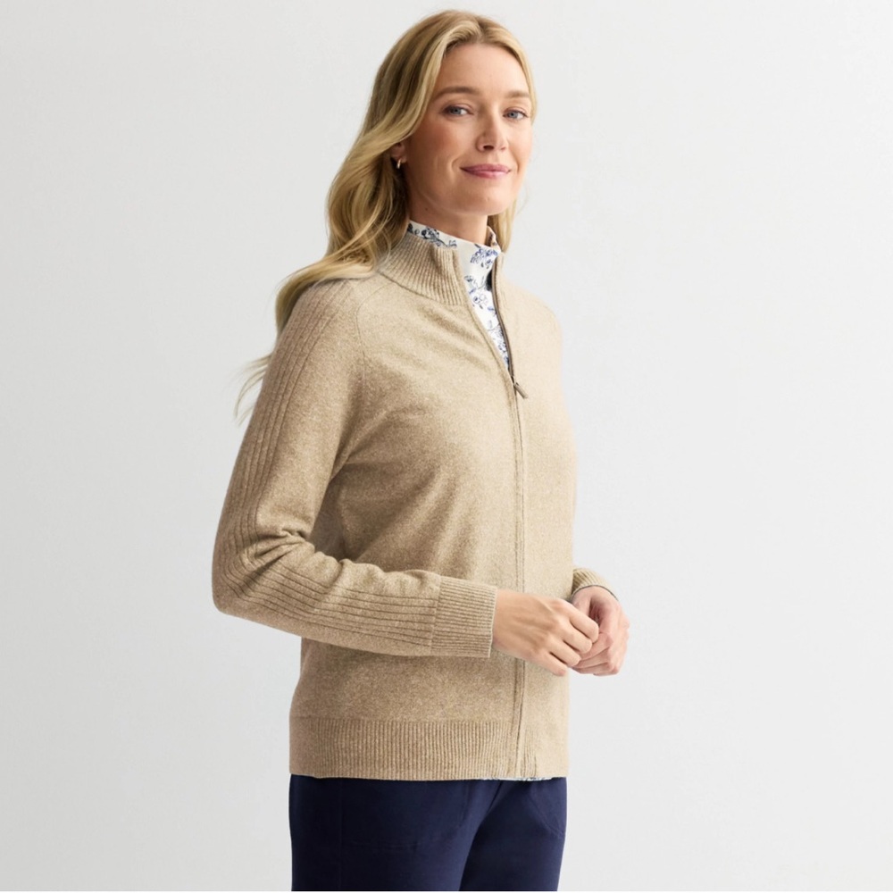 NWOT Croft & Barrow Women's Beige Zip-Up Cardigan